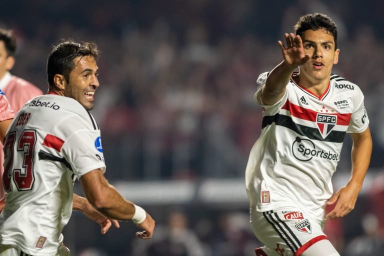 reveja-os-melhores-momentos-de-sao-paulo-4×1-universidad-catolica-|-sul-americana-2022